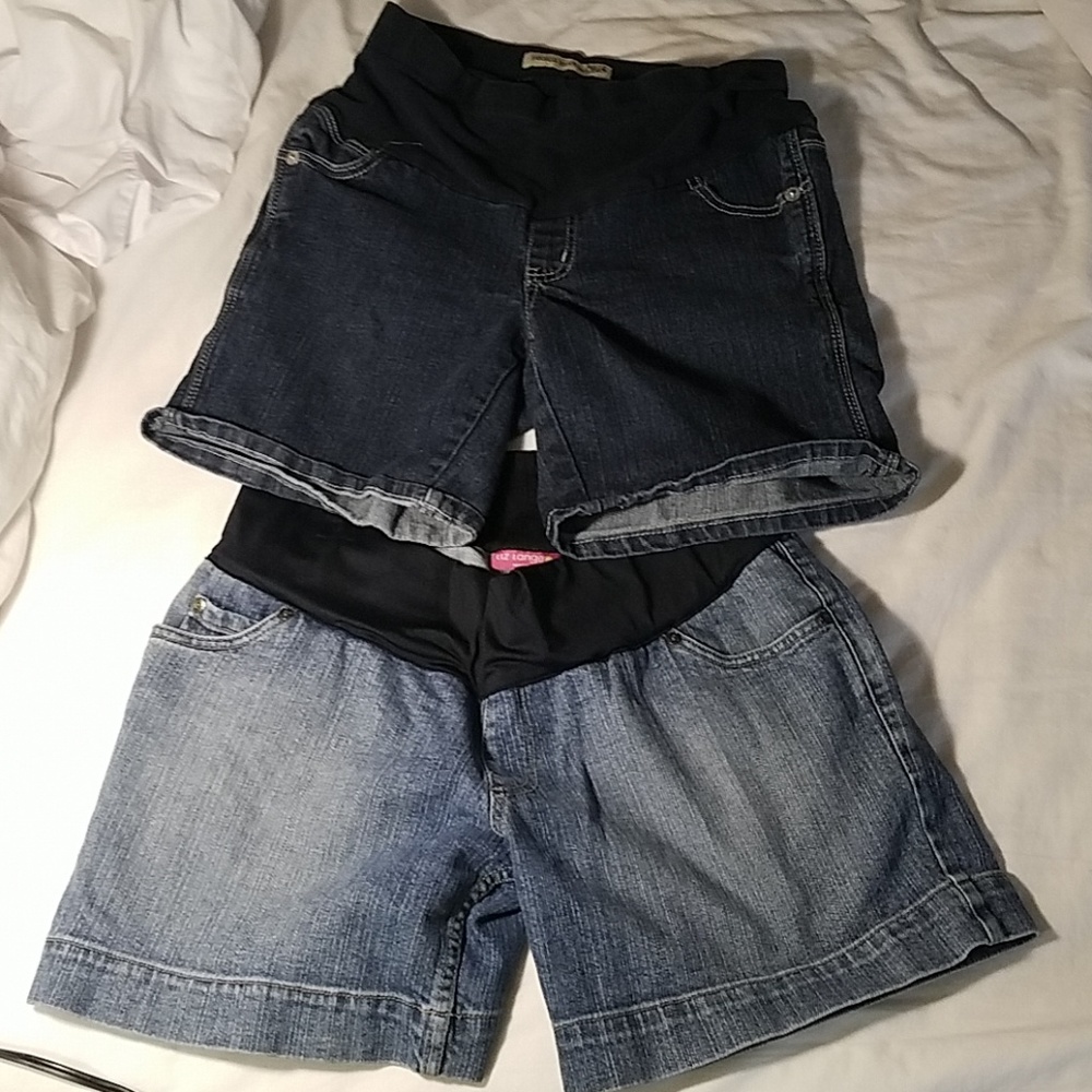 Two pair a maternity shorts blue jeans